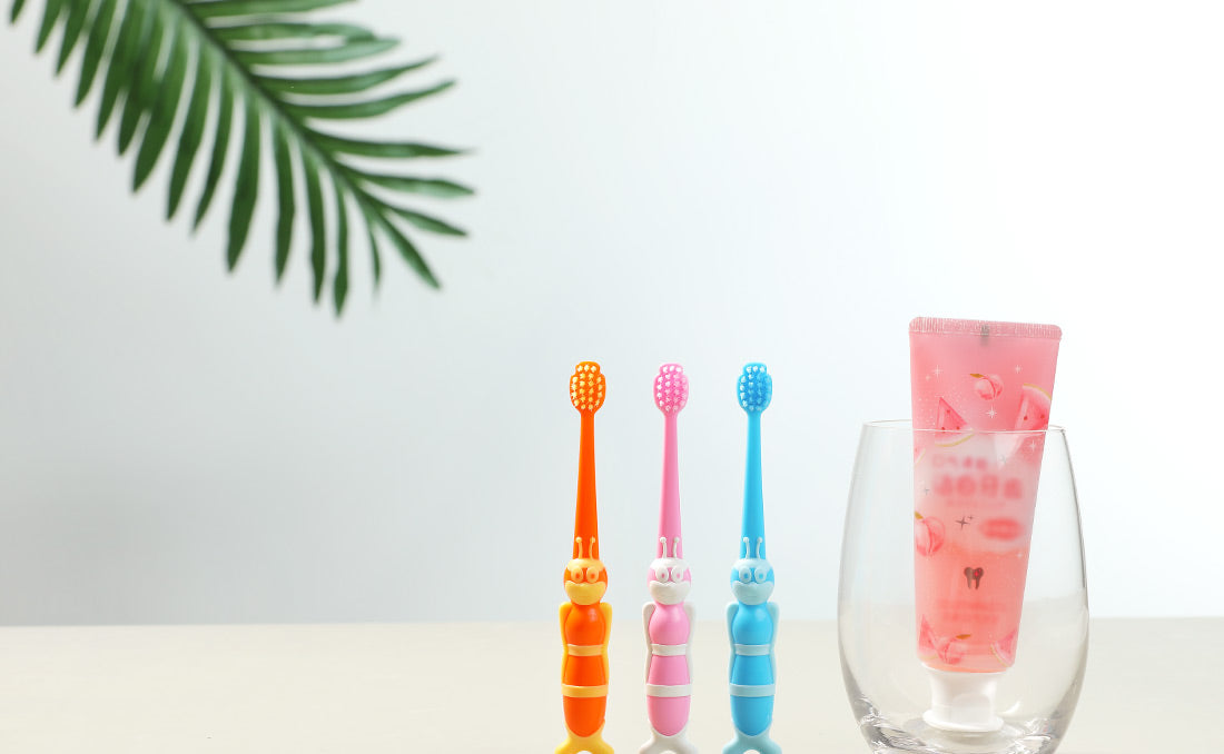 Bees Kinderzahnbürsten 3er-Pack