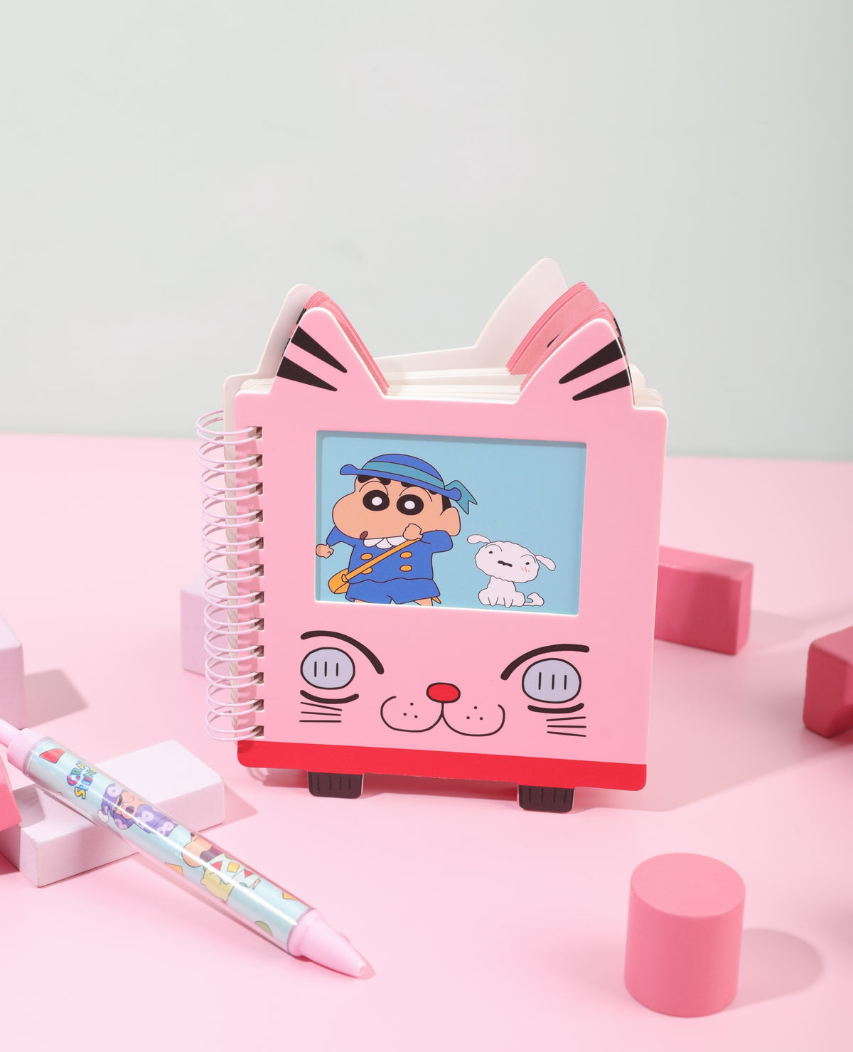 Crayon Shinchan Collection Figure Hollowed Wire-bound Book (80 Sheets)