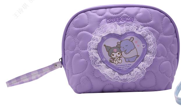 Sanrio characters Shell-Shaped Cosmetic Bag (Kuromi )
